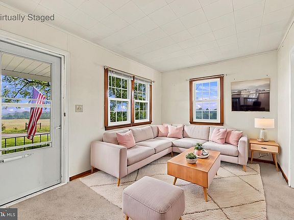 5th image of 315 Mount Hebron Rd