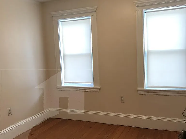 25 Lake St #1 — Photo 16