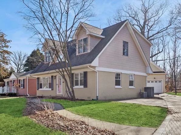 701 Willis St, Glen Ellyn, IL 60137