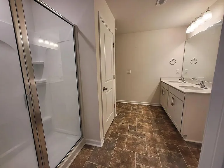 6103 Guildford Hill Ln — Photo 14