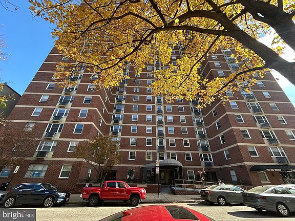 2nd image of 1101 Saint Paul St Unit 1204