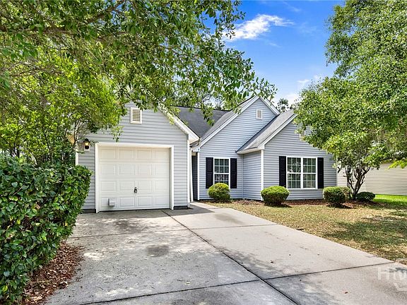 2nd image of 8 Hamilton Grove Drive