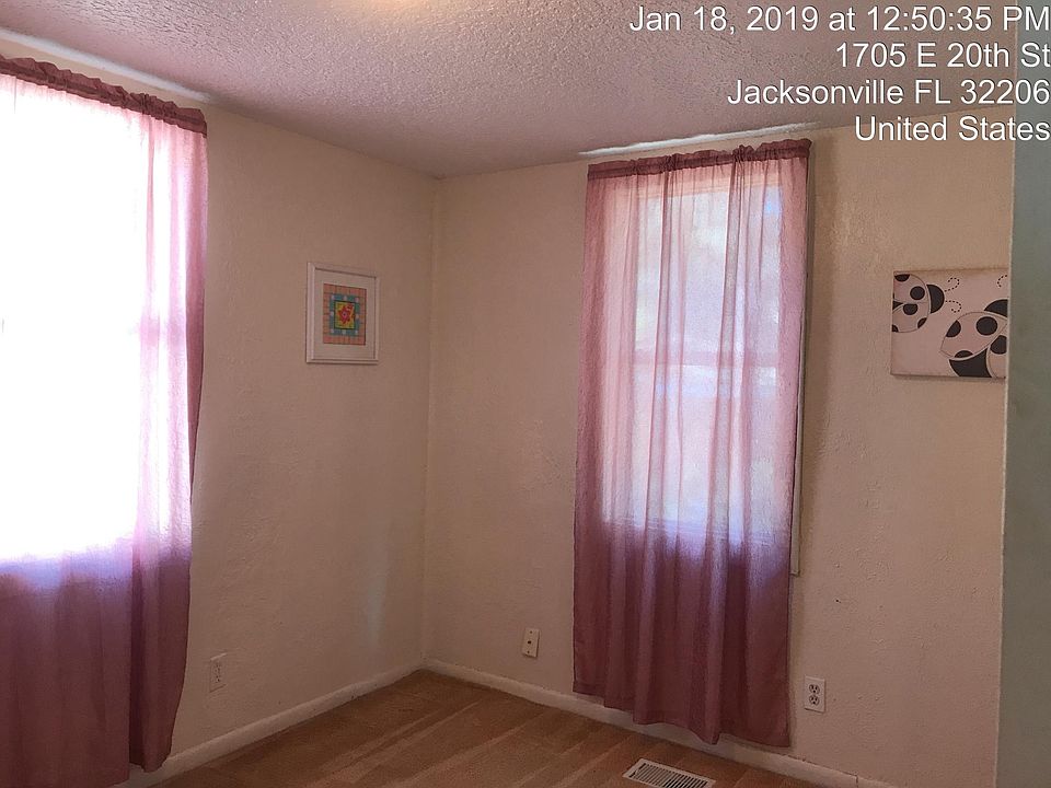 1st image of 1705 E 20th St