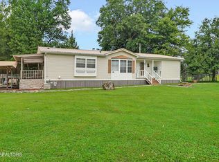 592 Heidel Rd, Wartburg, TN 37887