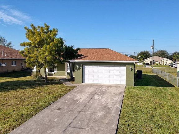 3rd image of 3820 SW 8th Pl