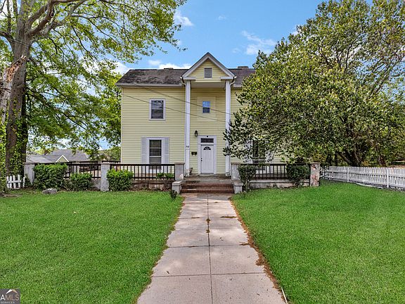 2nd image of 510 Edgewood Ave #A