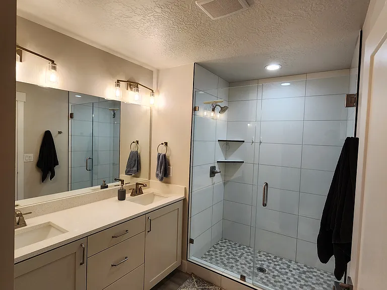 25 E Center St #87B — Photo 5