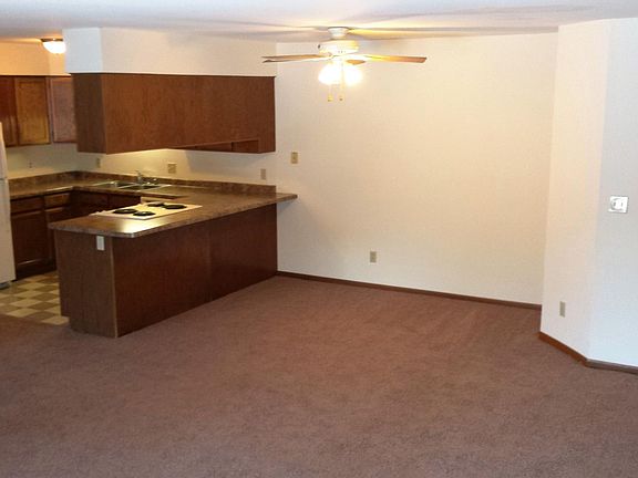 2nd image of 1164 Lowell Dr APT 1