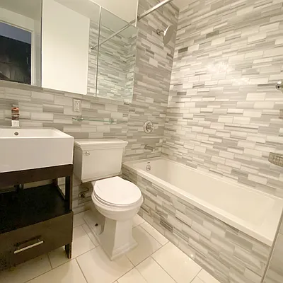 Rented by Nest Seekers International | media 17