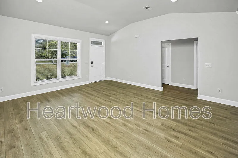4 bed, 2.0 bath, $2,250 — Photo 4