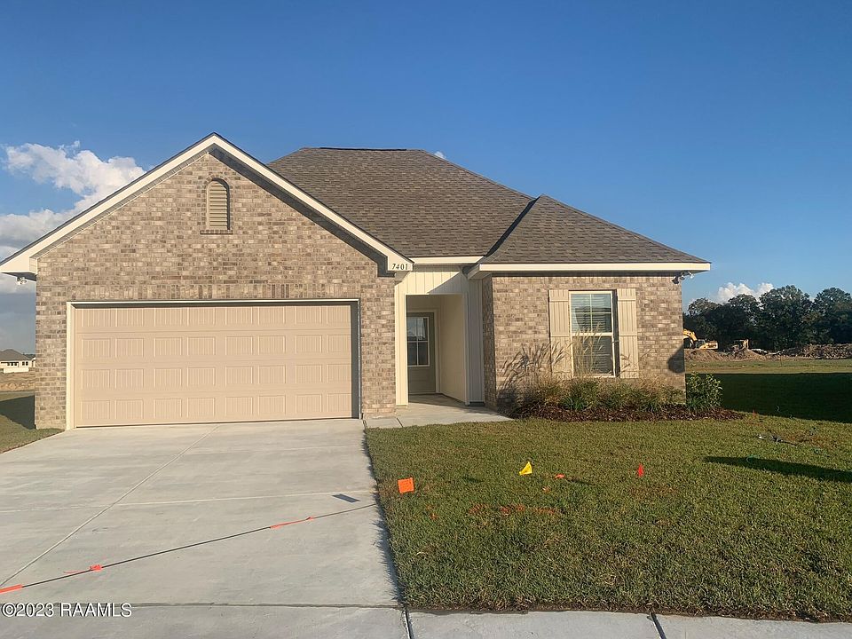 1st image of 7401 Seven Oaks Cir