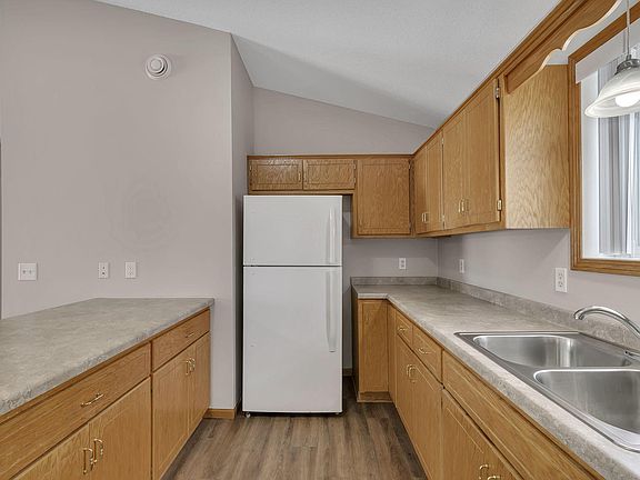 4th image of 216 Appaloosa Ct