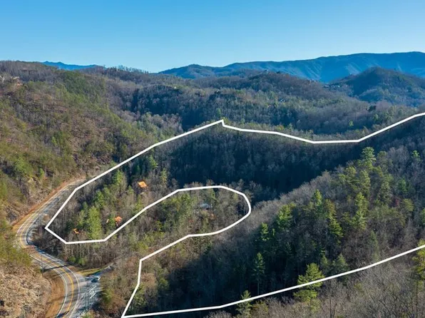 1940 Wears Valley Rd, Sevierville, TN 37862