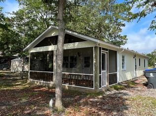 101 NW 20th St, Oak Island, NC 28465