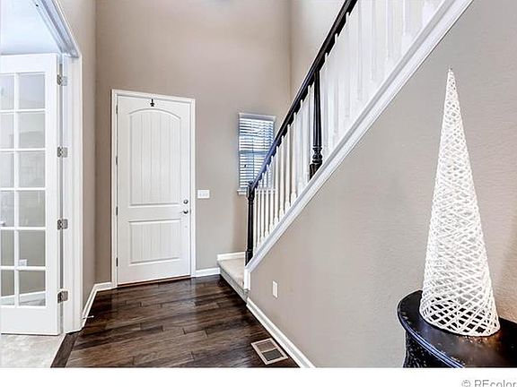 2nd image of 642 Dawn Ave