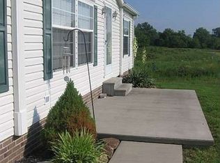 332 Ranger Ln, Dale, IN 47523