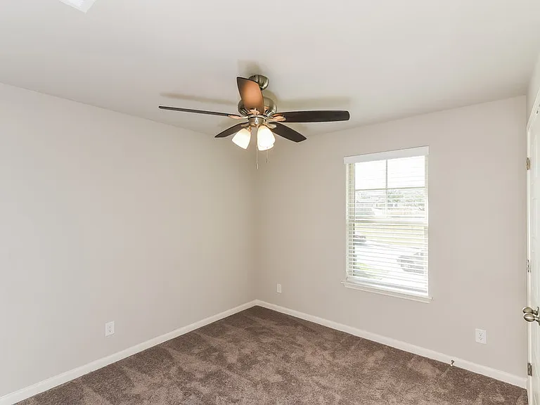 13211 Braxon Pass — Photo 15
