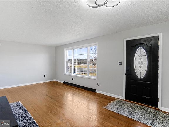 4th image of 357 Fort Ashby Rd