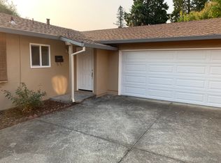 23 Griggs Ln, Napa, CA 94558