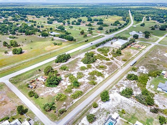 4th image of 2620 State Road 64 W