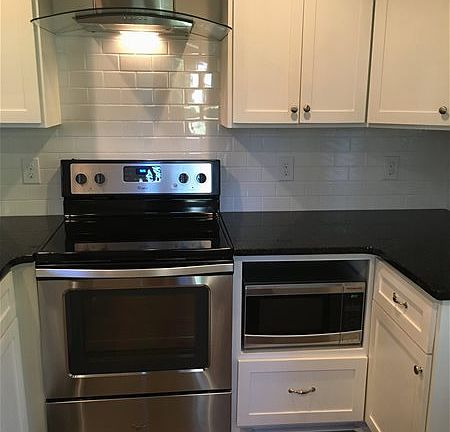 2nd image of 7 Park Dr