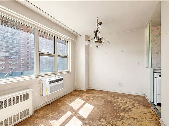 5th image of 2928 W 5th St APT 3D