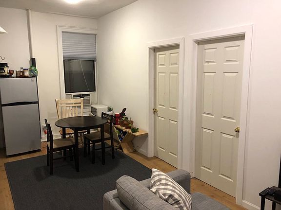2nd image of 205 W 103rd St #4D
