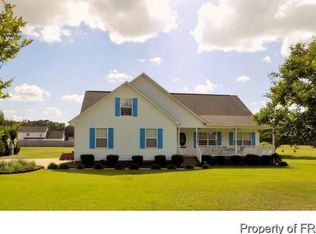 7026 Farmland Ct, Hope Mills, NC 28348