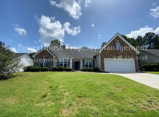1321 Log Cabin Ln, Lawrenceville, GA 30045