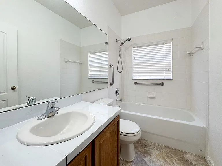 1108 Longville Cir — Photo 8
