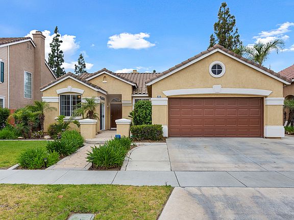 2nd image of 938 Montague Cir