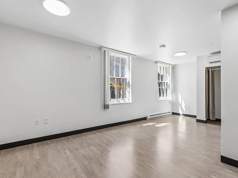Lafayette Apartments LLC — Photo 7
