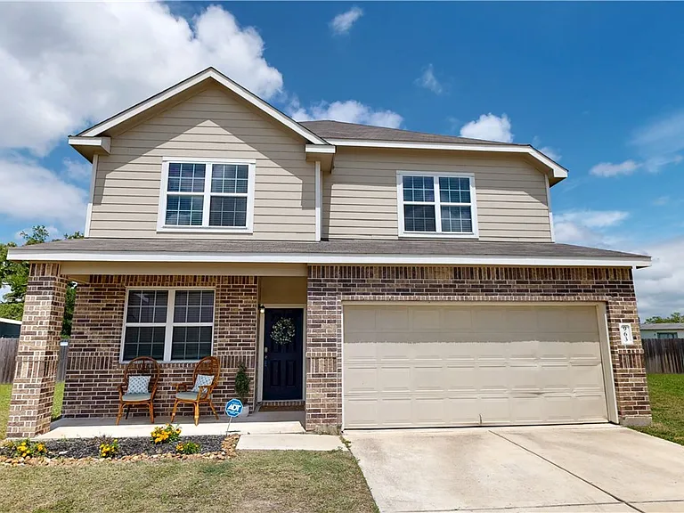 963 Harper Ln — Photo 1