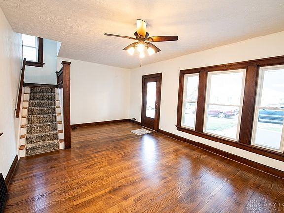 3rd image of 27 Virginia Ave