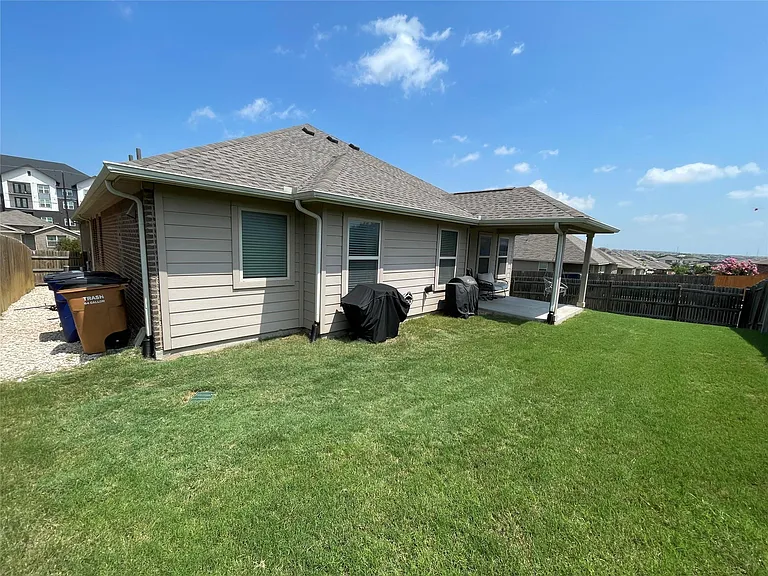 13313 Henneman Dr — Photo 16
