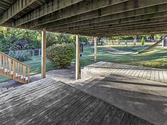 5th image of 1 Springer Woods Ln