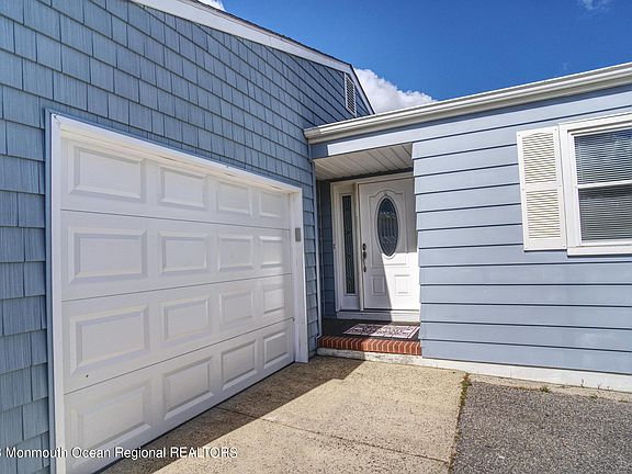 2nd image of 446 Costa Mesa Drive