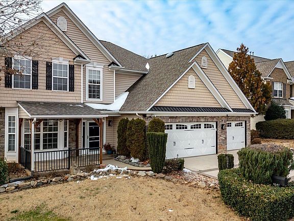 2nd image of 104 Windsor Creek Ct
