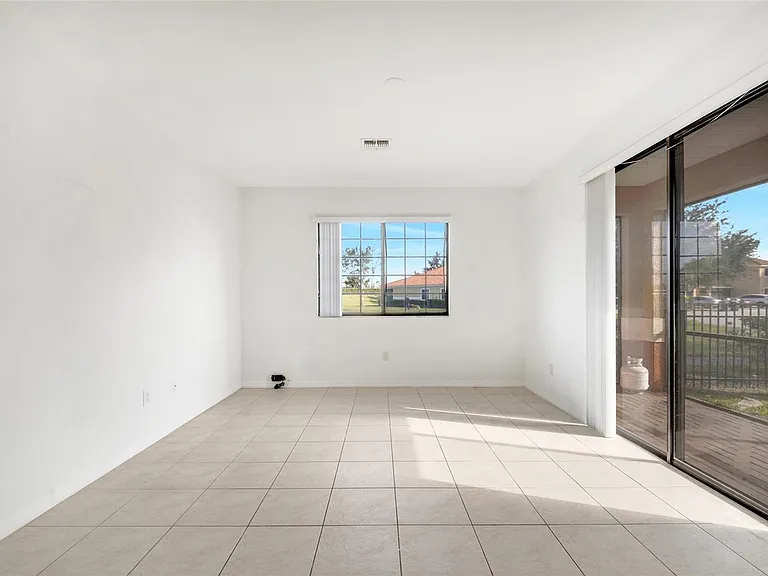 1750 Coriander Dr #1 — Photo 8