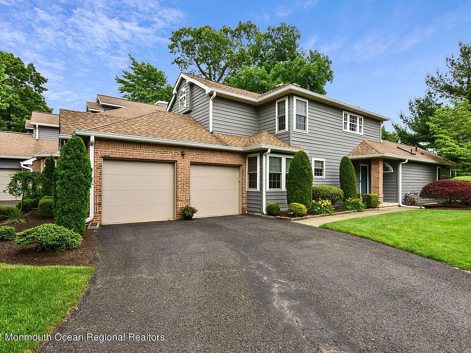 1st image of 17 Shinnecock Ct