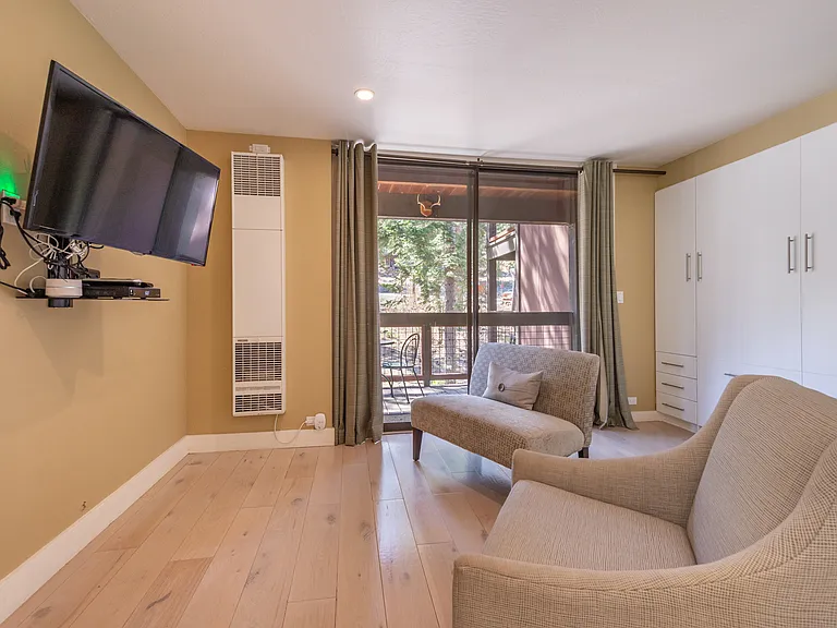 3173 Aspen Grove Rd — Photo 3