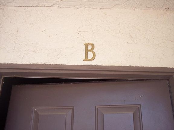3rd image of 6137 W Oakey Blvd