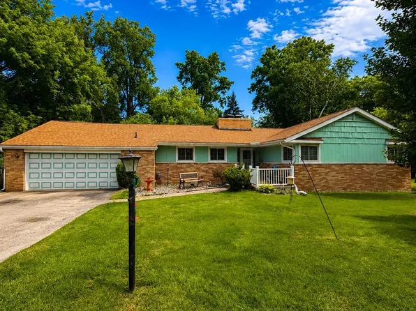 3504 Kirkey Dr, Grand Blanc, MI 48439