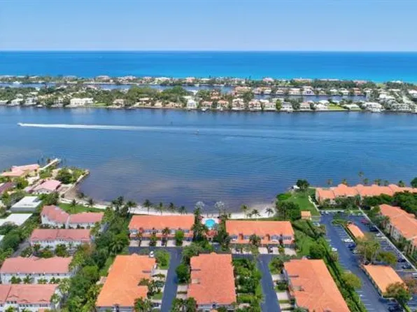 141 Las Brisas Cir, Hypoluxo, FL 33462