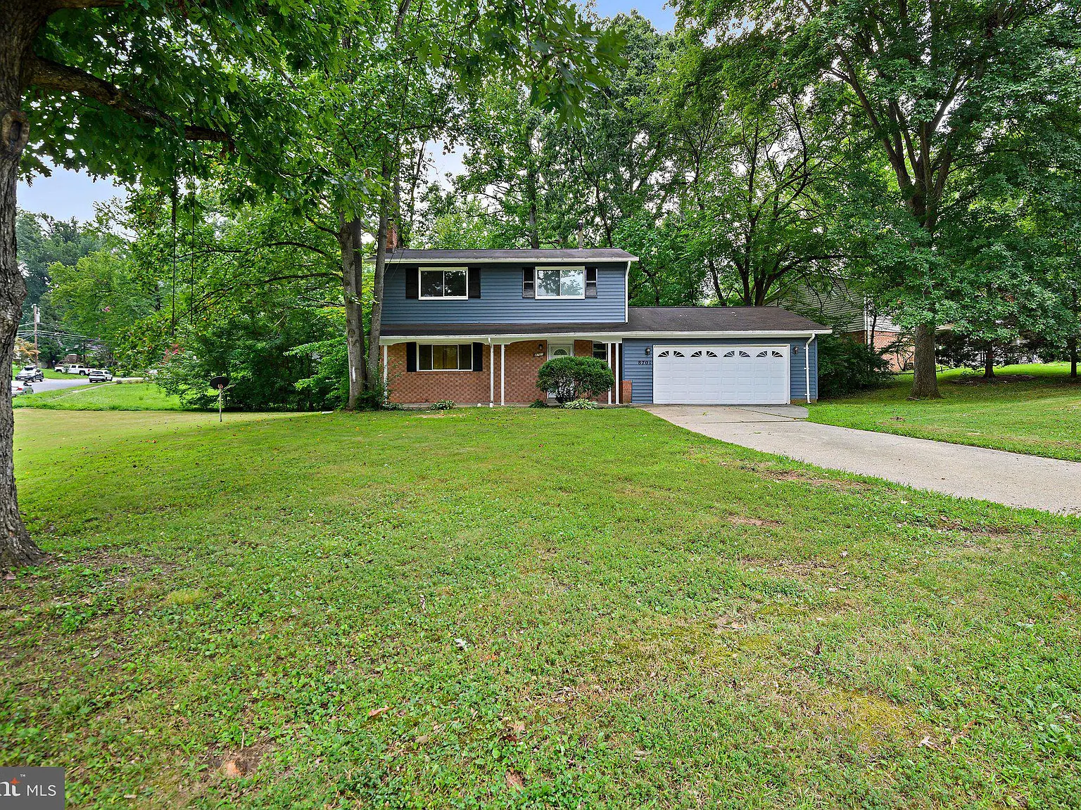 4 bed, 2.5 bath, 1590 sqft, $3,650 — Photo 2