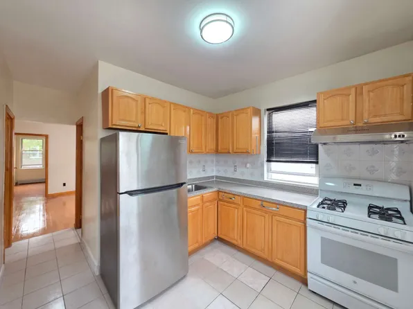 1533 E 32nd St Floor 2, Brooklyn, NY 11234