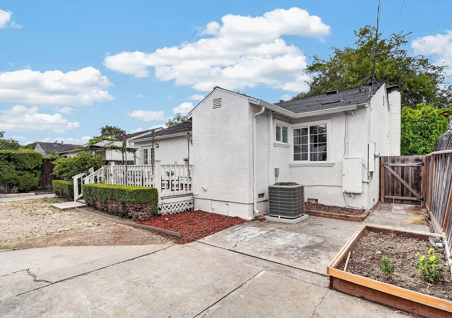 2433 Homewood Dr San Jose, CA 95128 — Photo 4