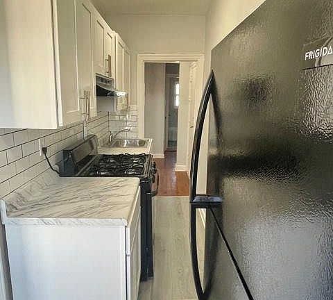 4th image of 162 Park Ave APT D2