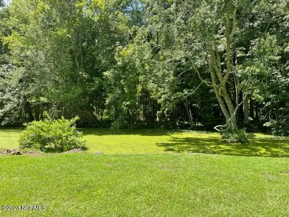 1544 Waccamaw Shores Road, Lake Waccamaw, NC 28450