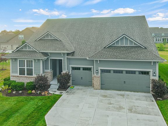 3rd image of 15990 Foothill Dr